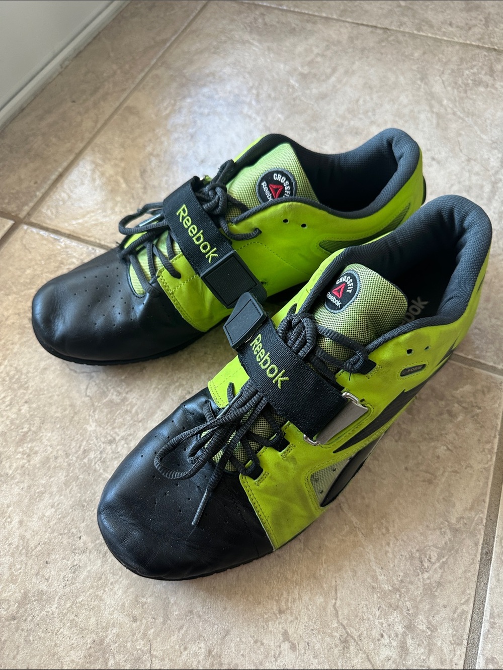 Reebok CrossFit lifter